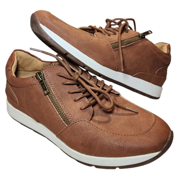 B.O.C Womens Khloe Rust Faux Nubuck Suede Leather, Velvet Lined Sneaker Size 8M - Picture 4 of 13